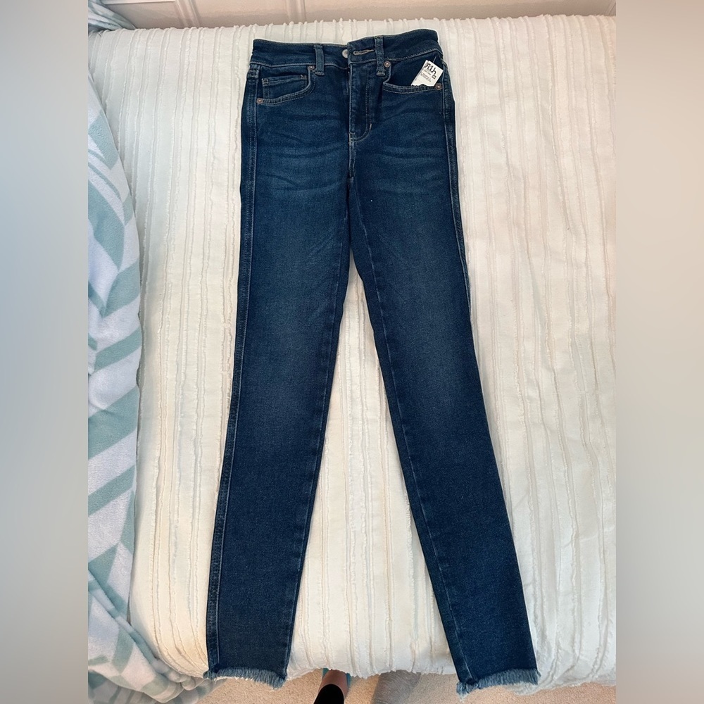 We the Free Size 24 Jeans - Picture 4 of 4